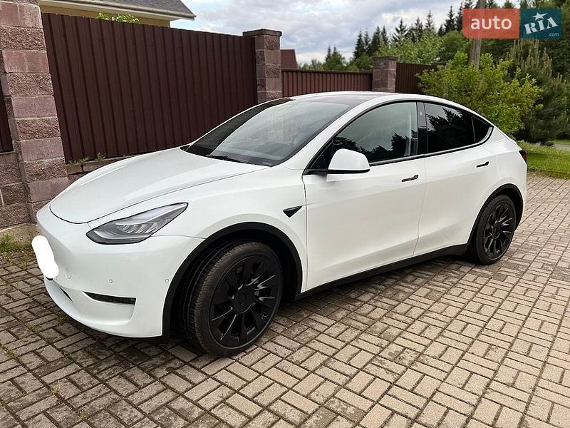 Внедорожник / Кроссовер Tesla Model Y 2023 в Одессе
