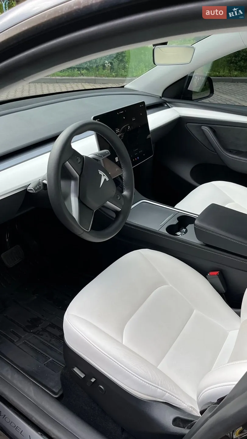 2024 Tesla Model Y - мініатюра 26