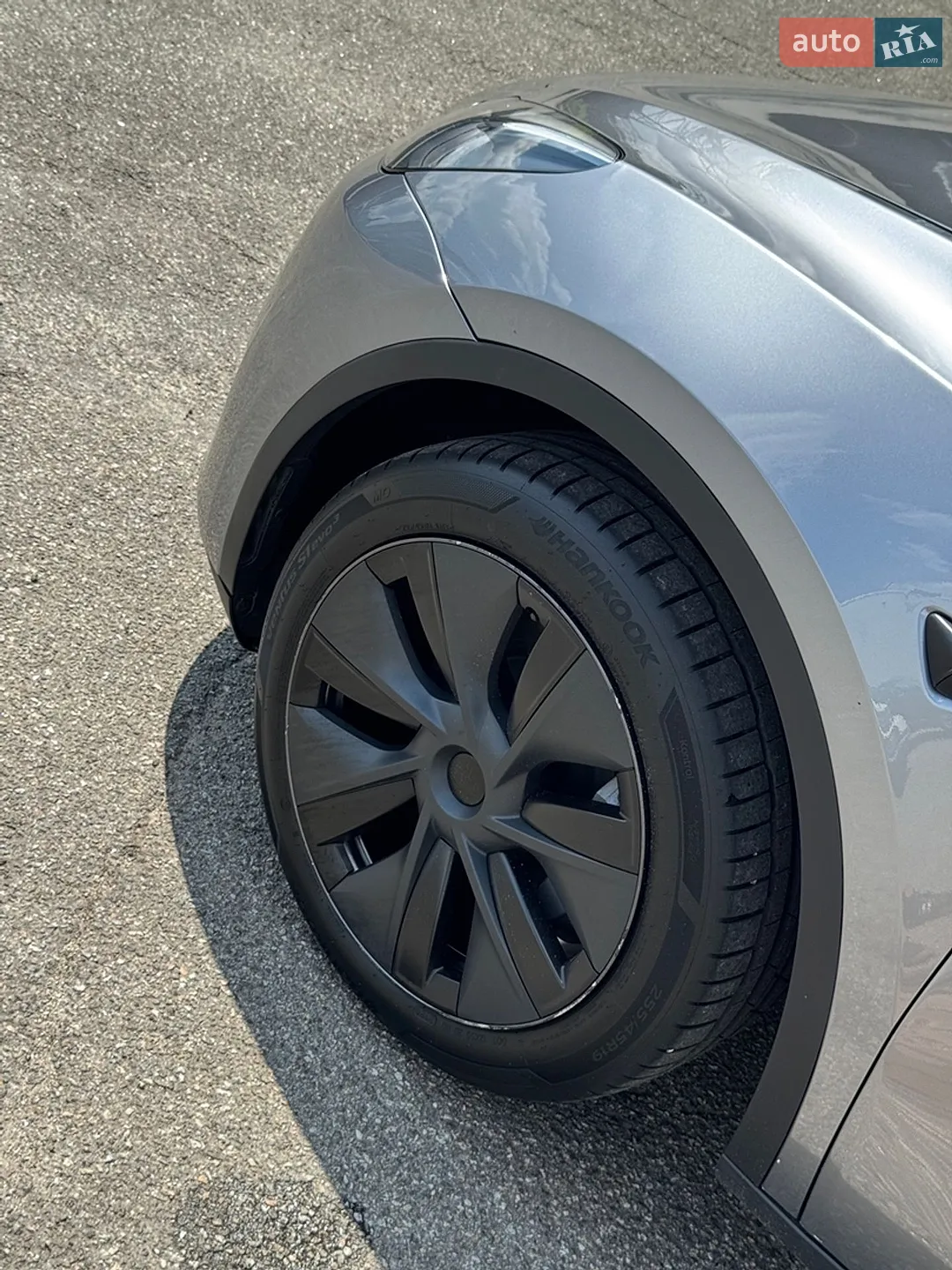 2025 Tesla Model Y - мініатюра 8