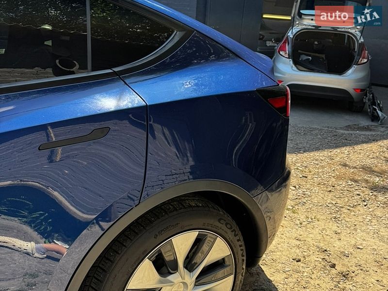 Позашляховик / Кросовер Tesla Model Y 2021 в Києві