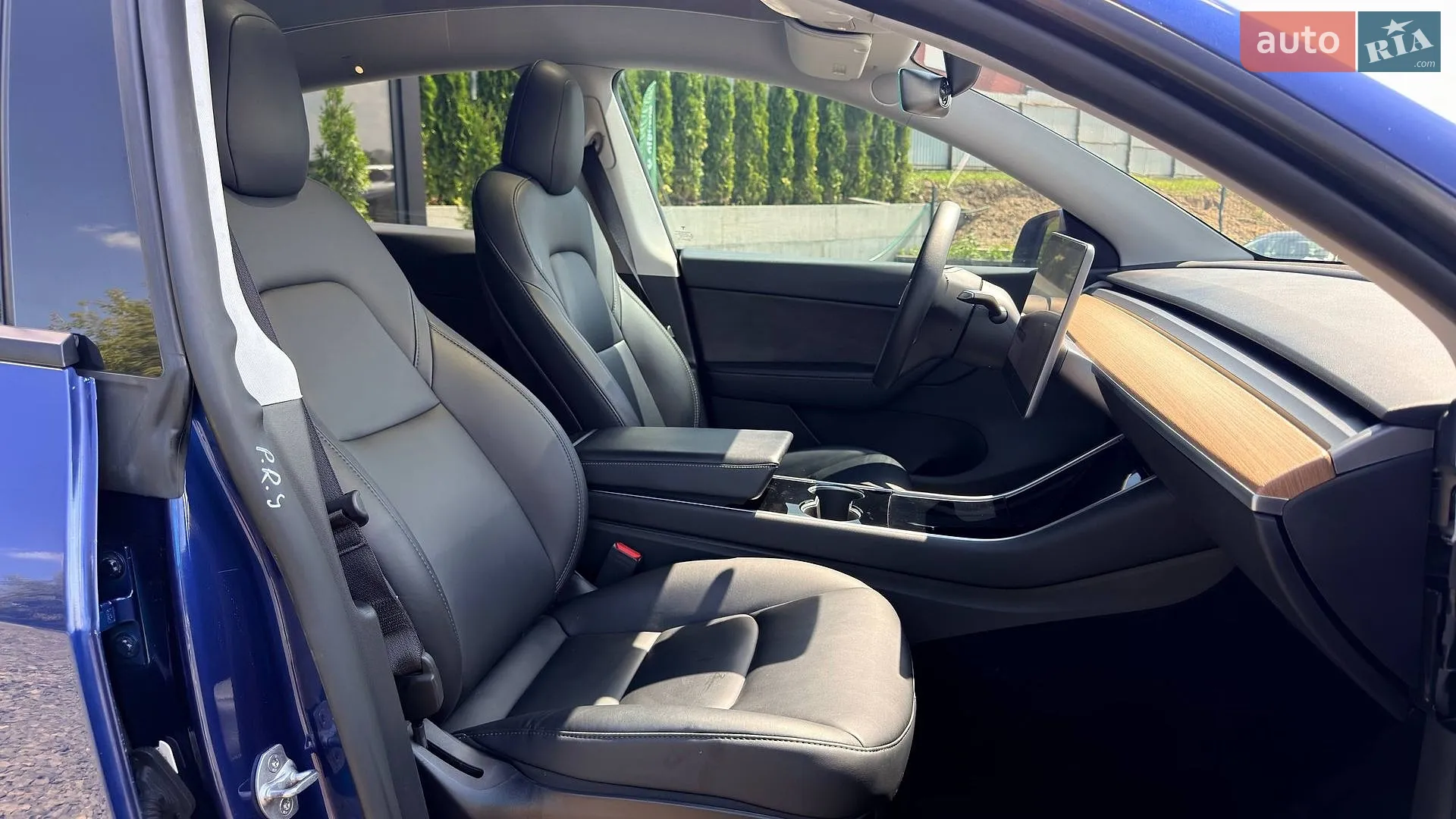2020 Tesla Model Y - мініатюра 17