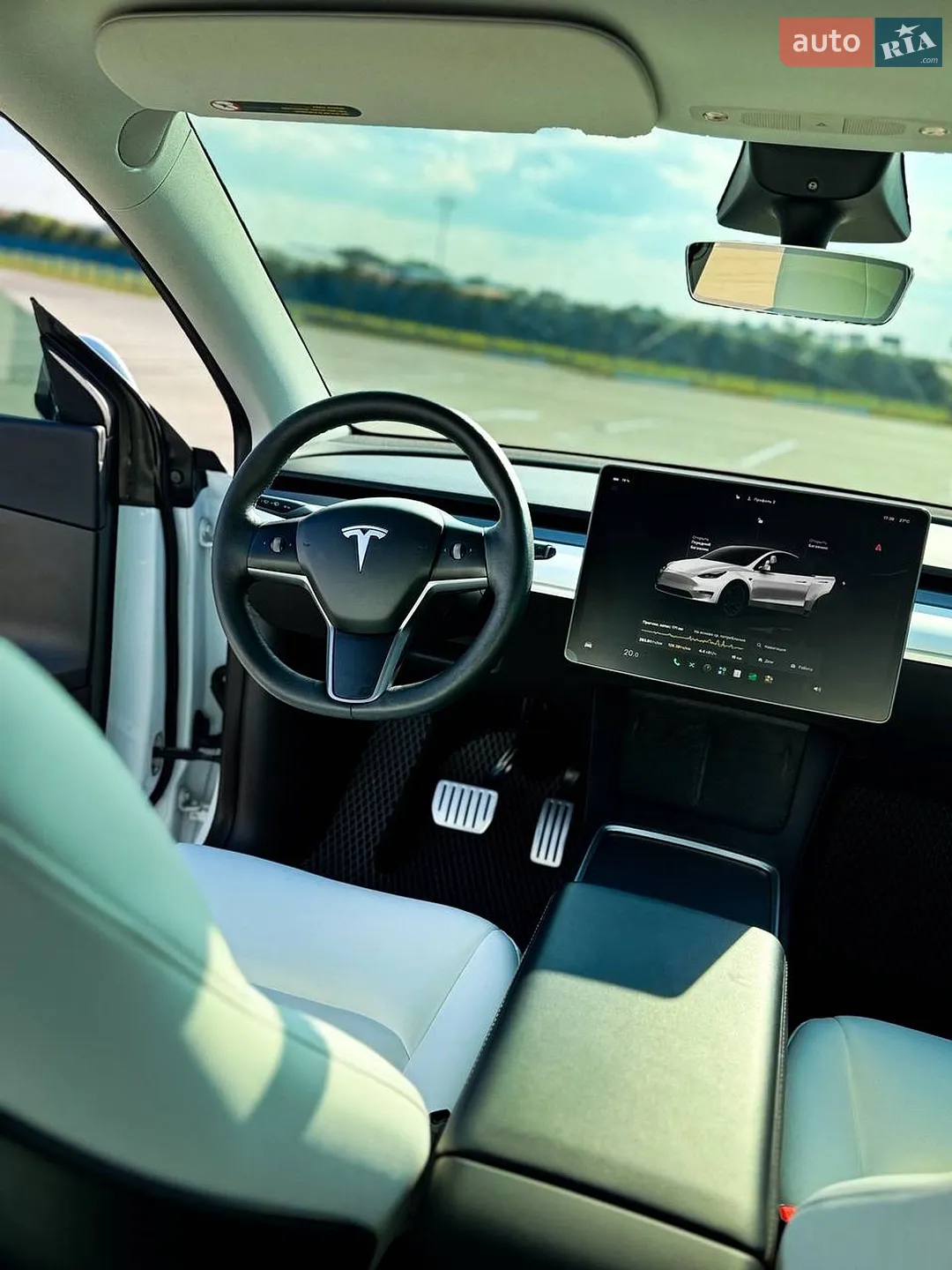 2022 Tesla Model Y - мініатюра 21