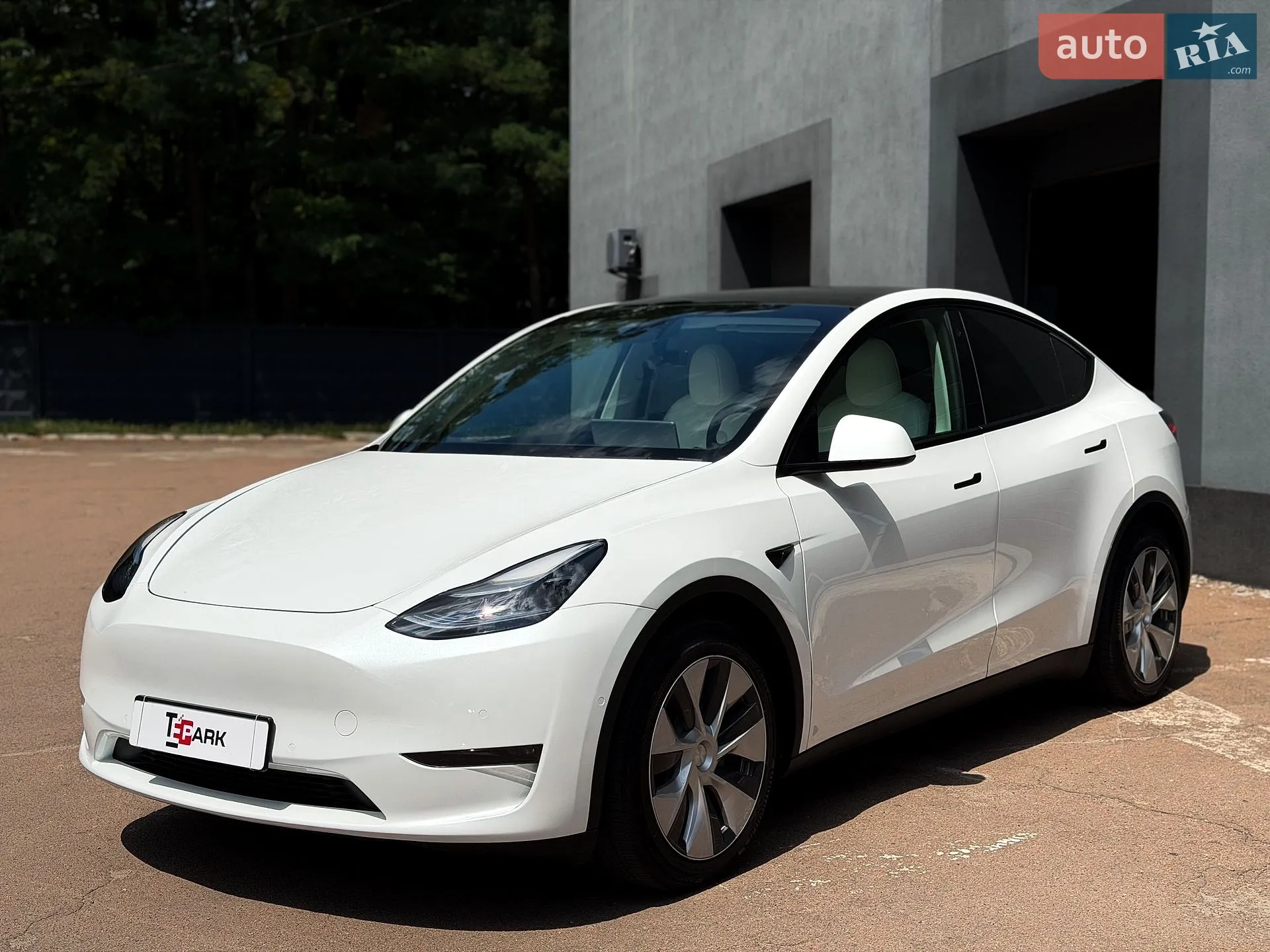 2022 Tesla Model Y - мініатюра 4