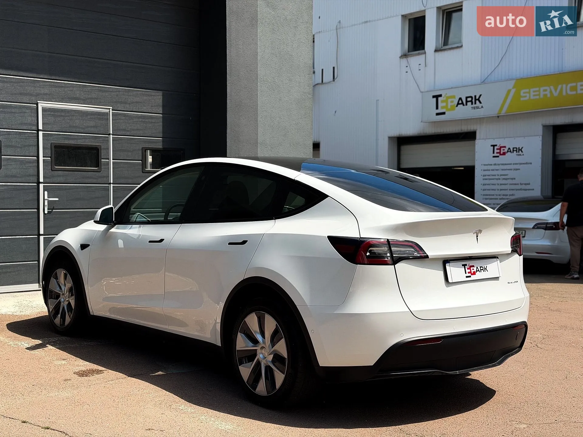 2022 Tesla Model Y - мініатюра 8