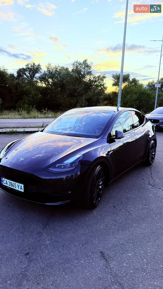 2025 Tesla Model Y - мініатюра 20