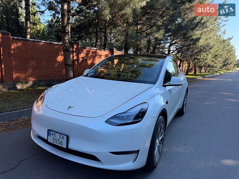 Tesla Model Y 2023 Tesla Model Y 2023