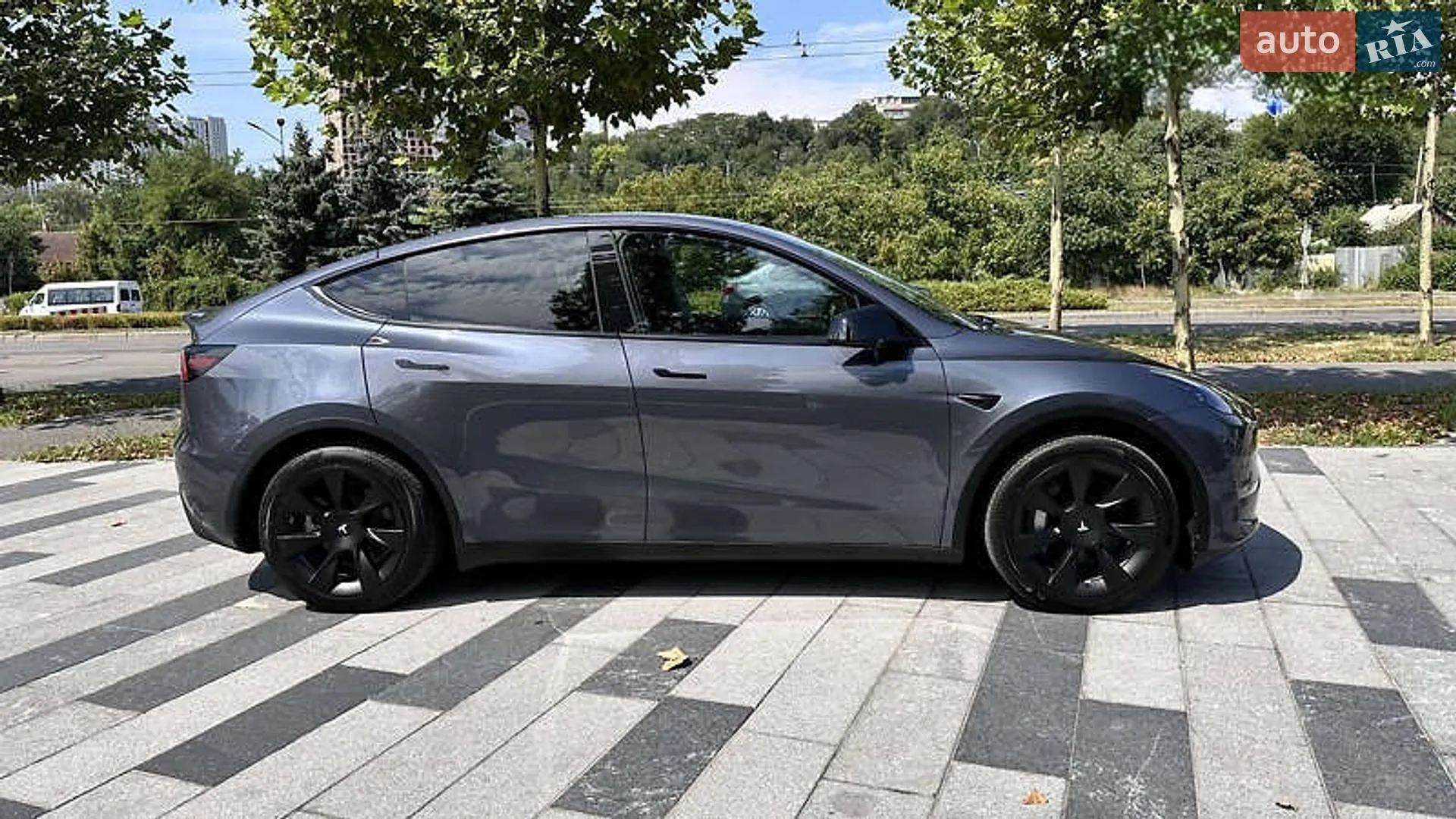 2023 Tesla Model Y - мініатюра 2