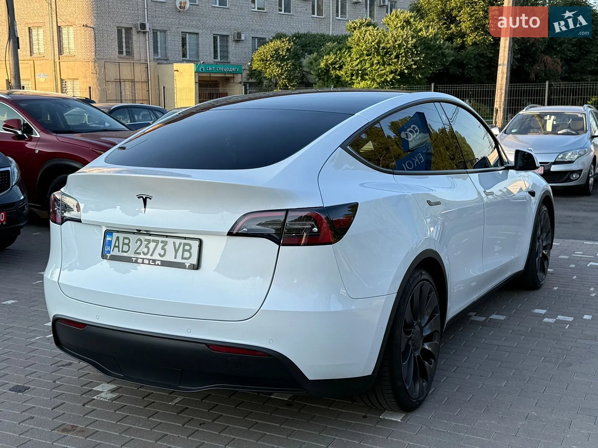 2021 Tesla Model Y - мініатюра 4