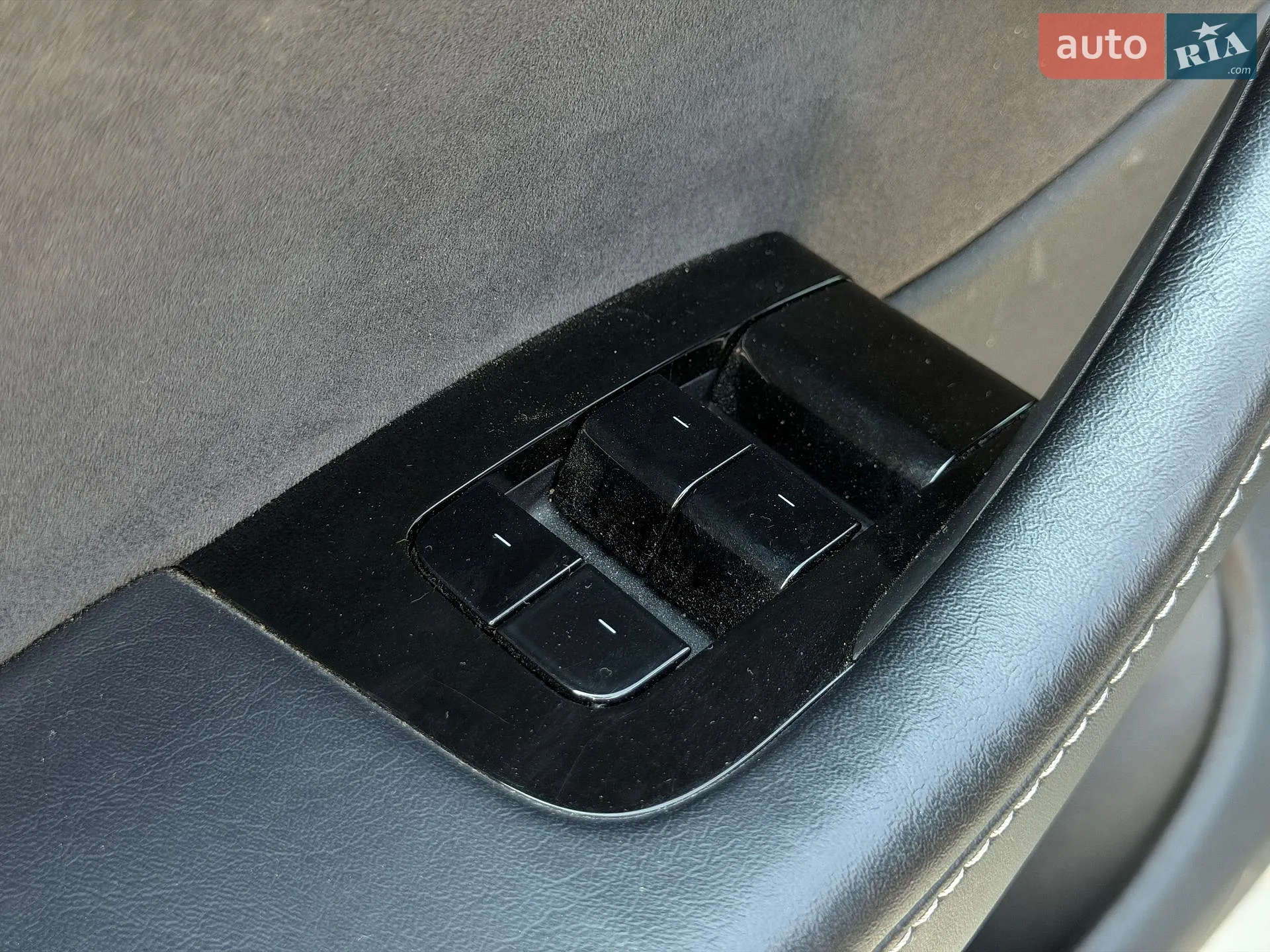 2021 Tesla Model Y - мініатюра 28