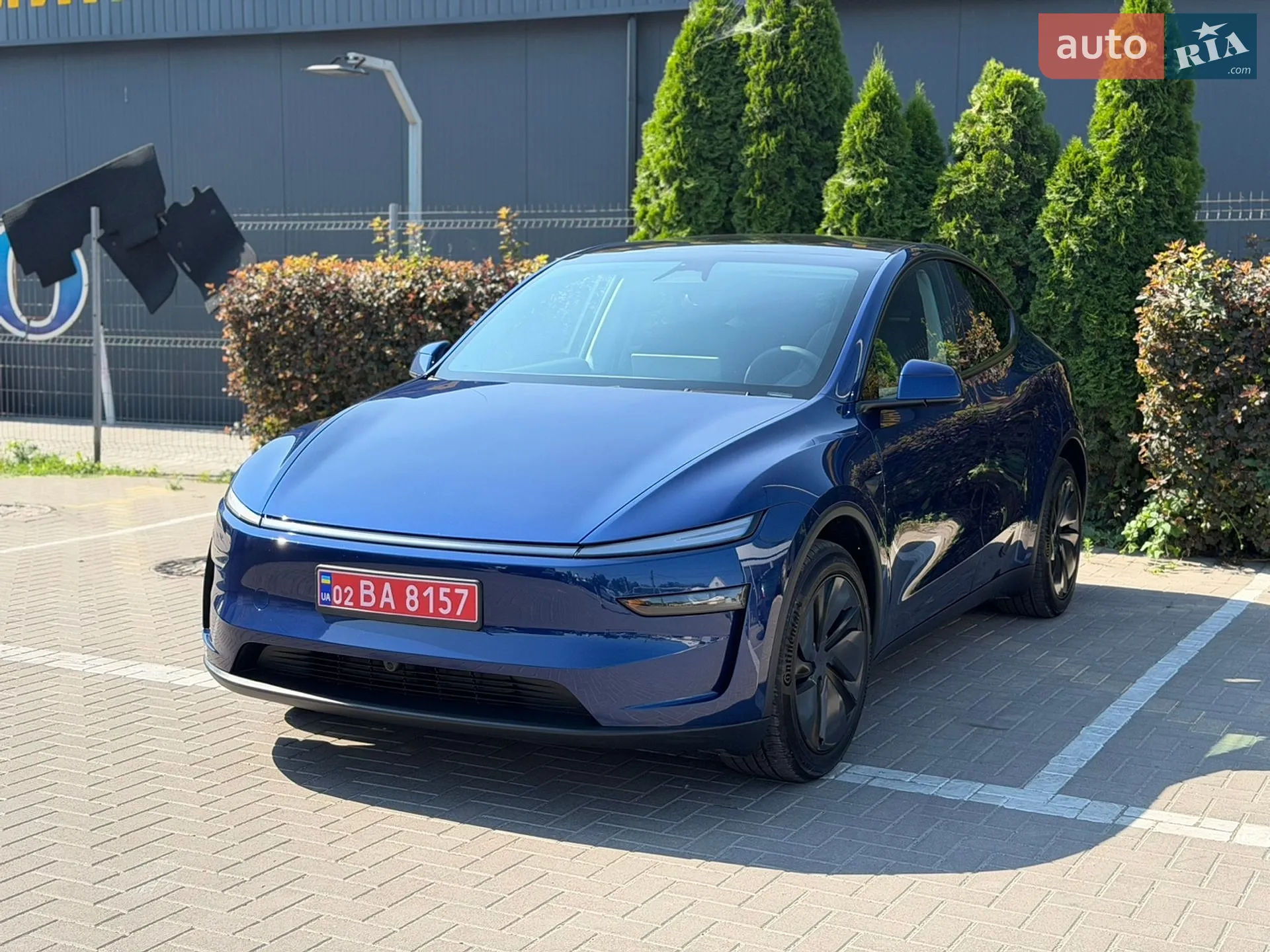 2025 Tesla Model Y - мініатюра 2