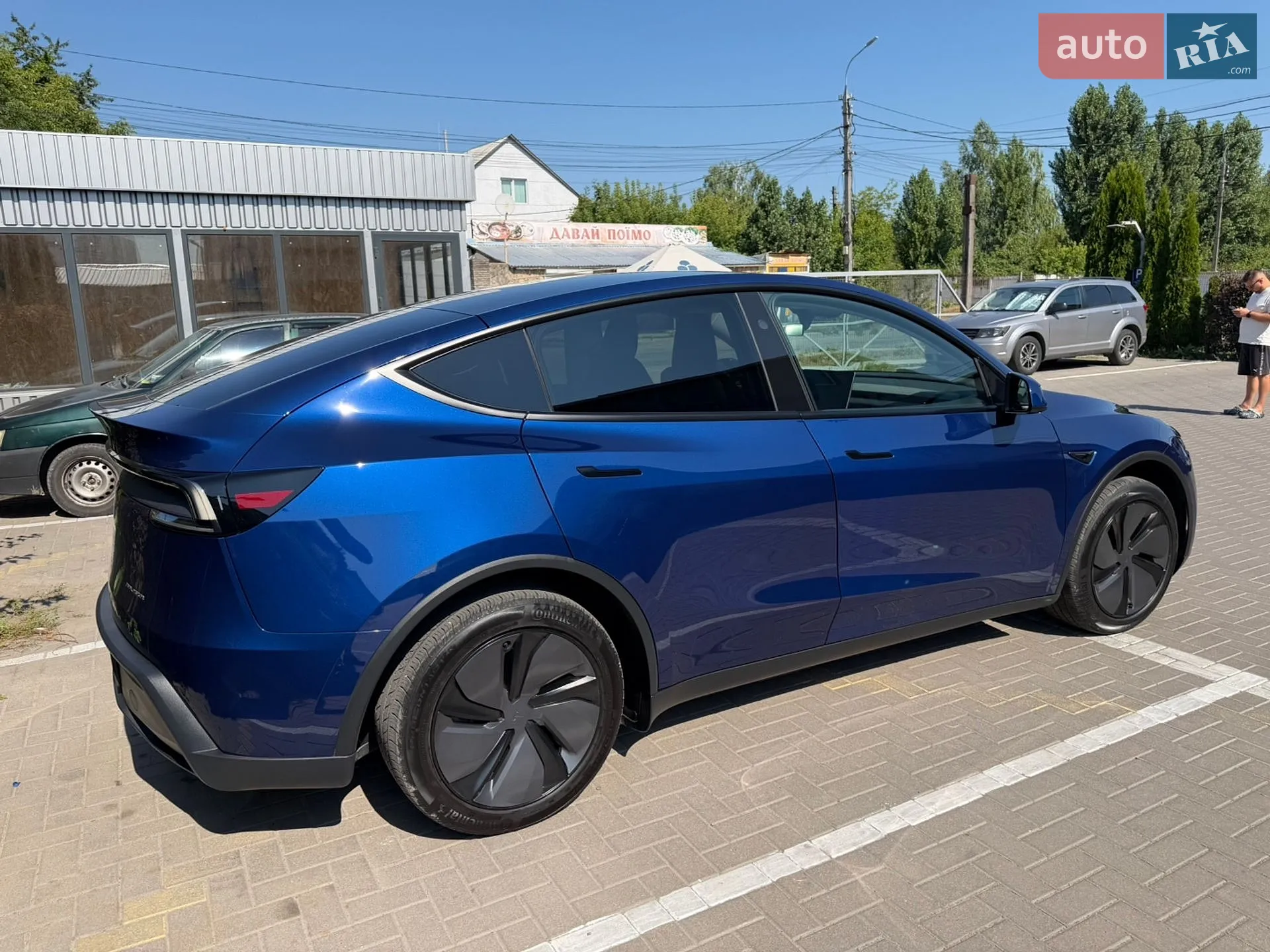2025 Tesla Model Y - мініатюра 6