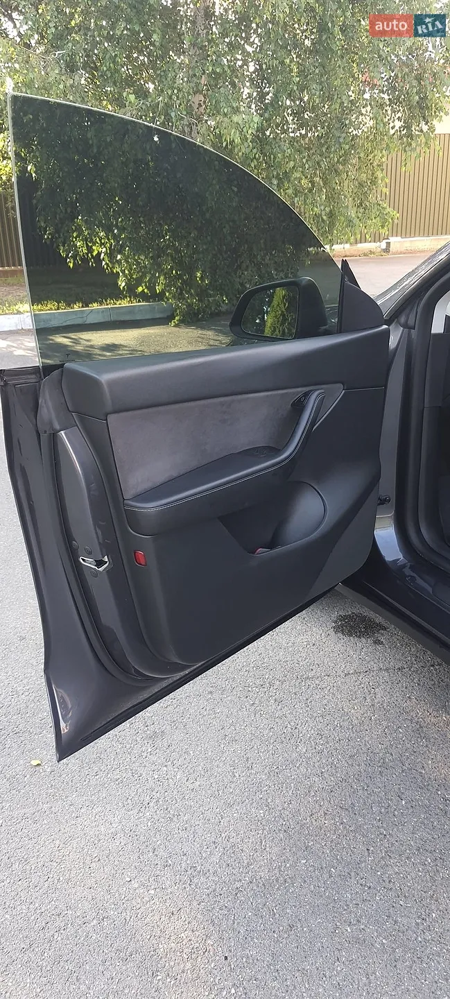 2022 Tesla Model Y - мініатюра 3