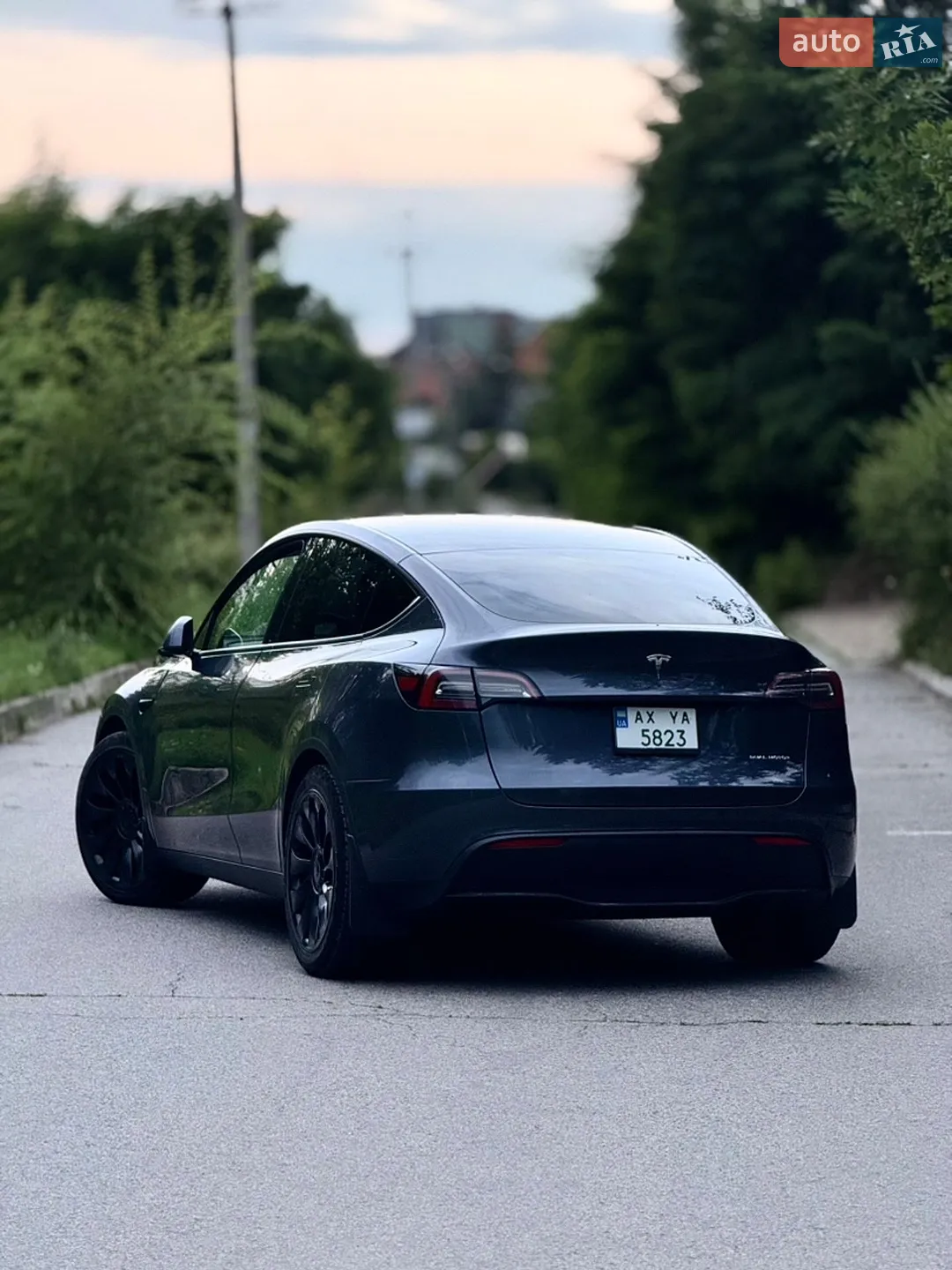 2023 Tesla Model Y - мініатюра 4