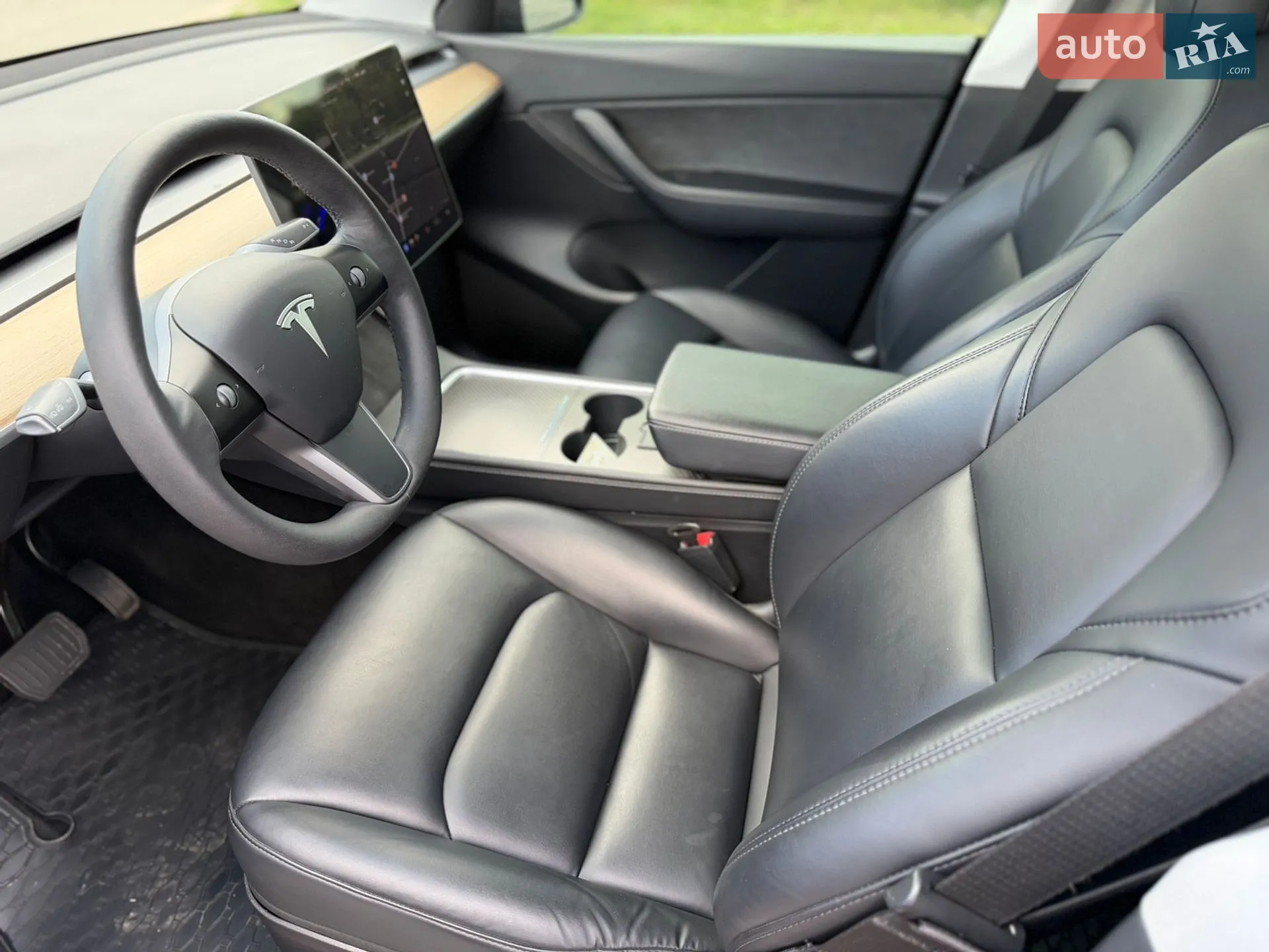 2021 Tesla Model Y - мініатюра 8