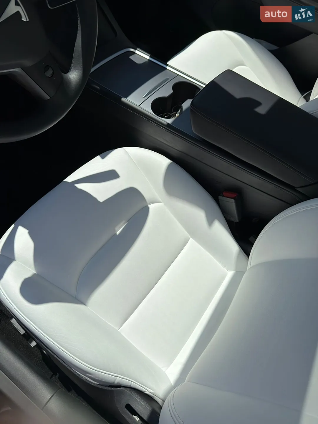 2022 Tesla Model Y - мініатюра 17