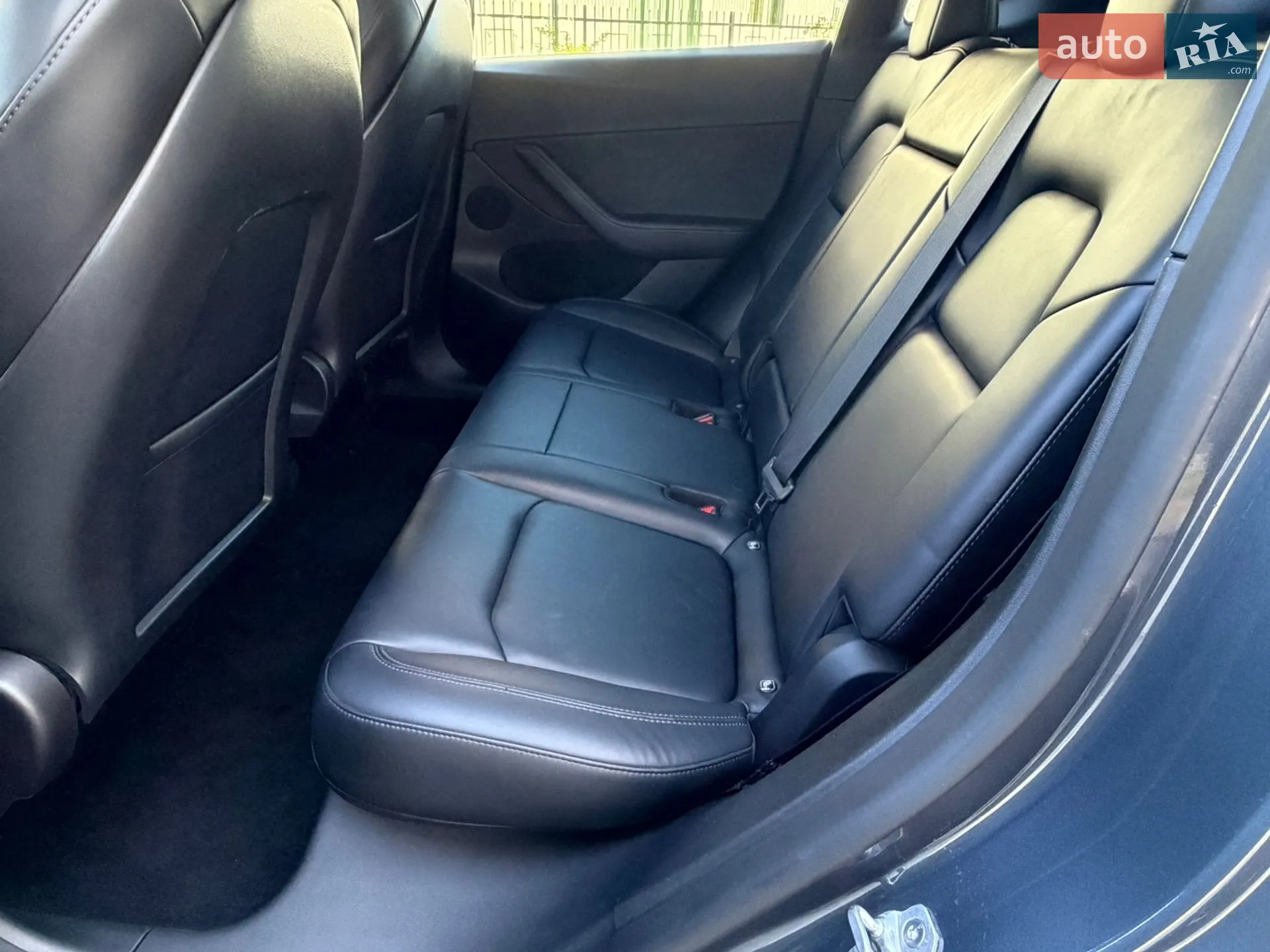 2022 Tesla Model Y - мініатюра 18