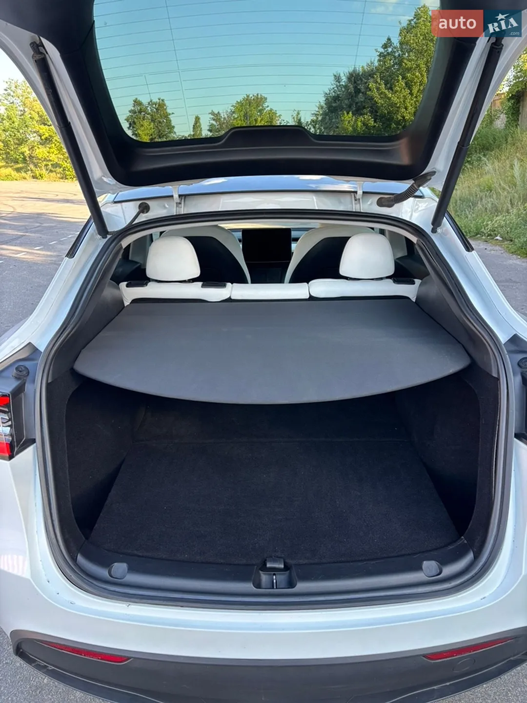 2023 Tesla Model Y - мініатюра 16