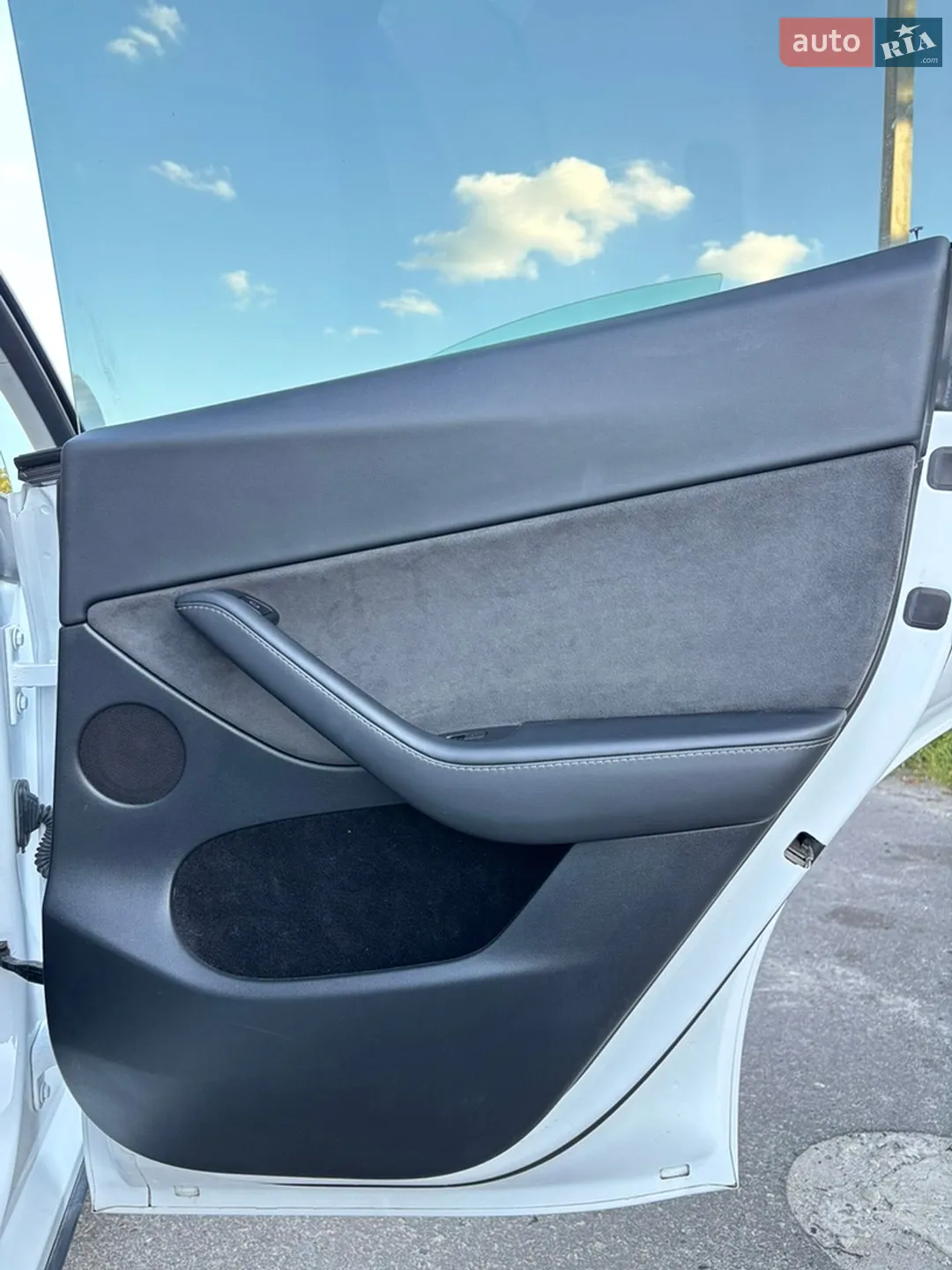 2023 Tesla Model Y - мініатюра 28