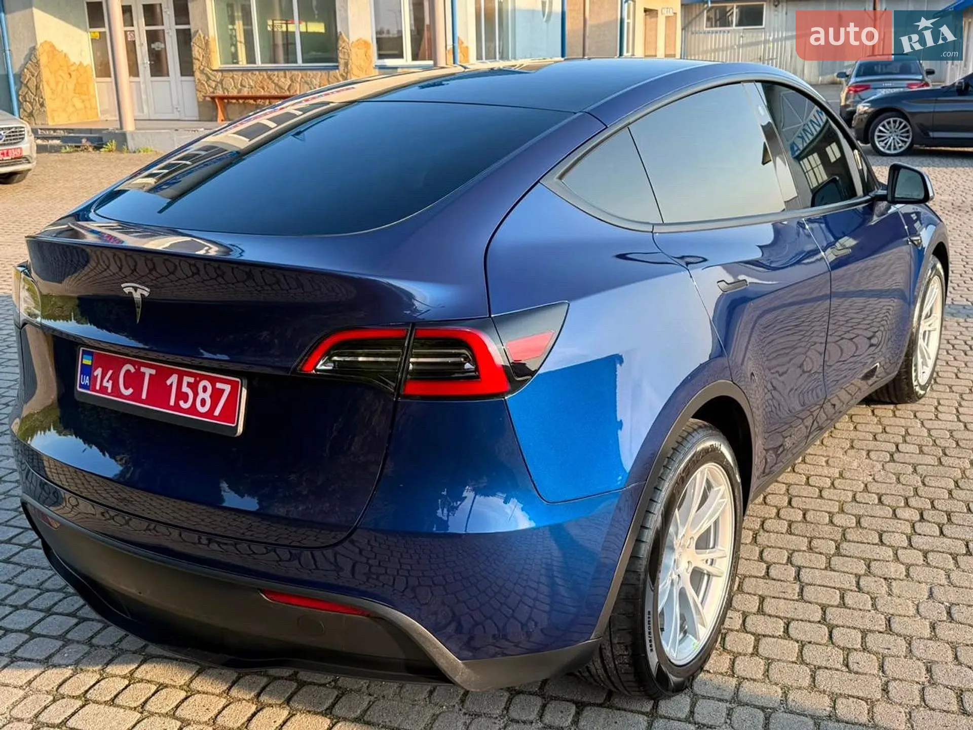 2023 Tesla Model Y - мініатюра 5