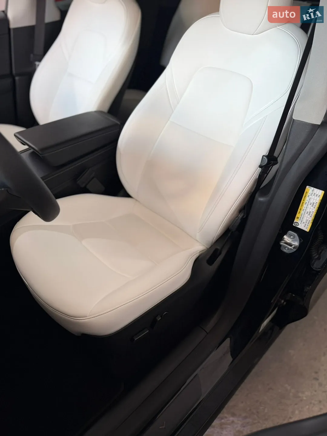 2024 Tesla Model Y - мініатюра 16