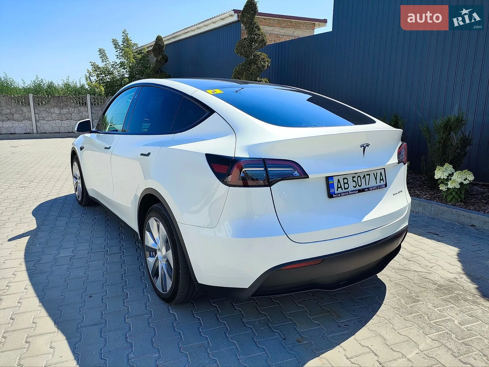 2023 Tesla Model Y - мініатюра 3