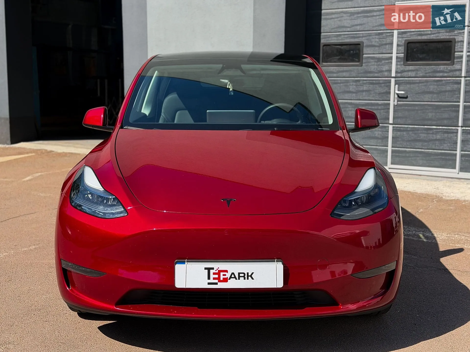 2024 Tesla Model Y - мініатюра 3