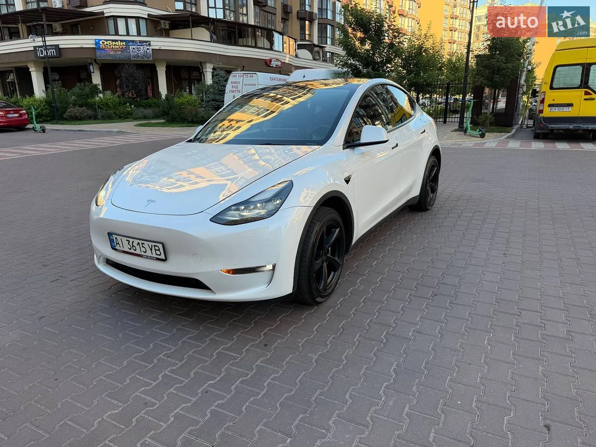 2022 Tesla Model Y - мініатюра 5