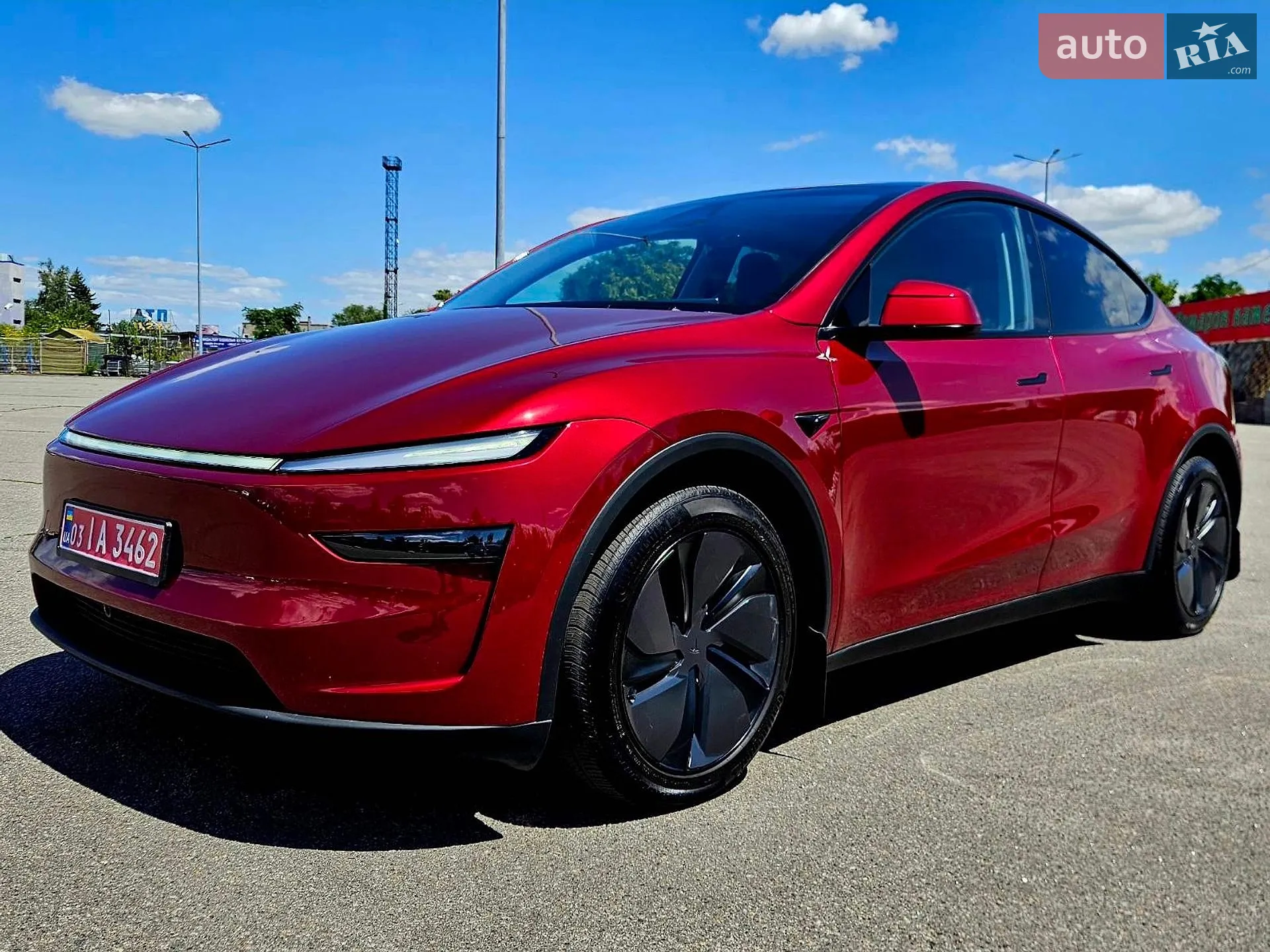 2025 Tesla Model Y - мініатюра 3
