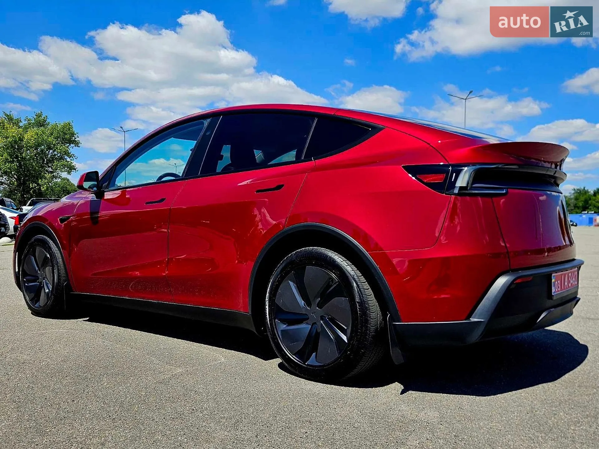 2025 Tesla Model Y - мініатюра 7