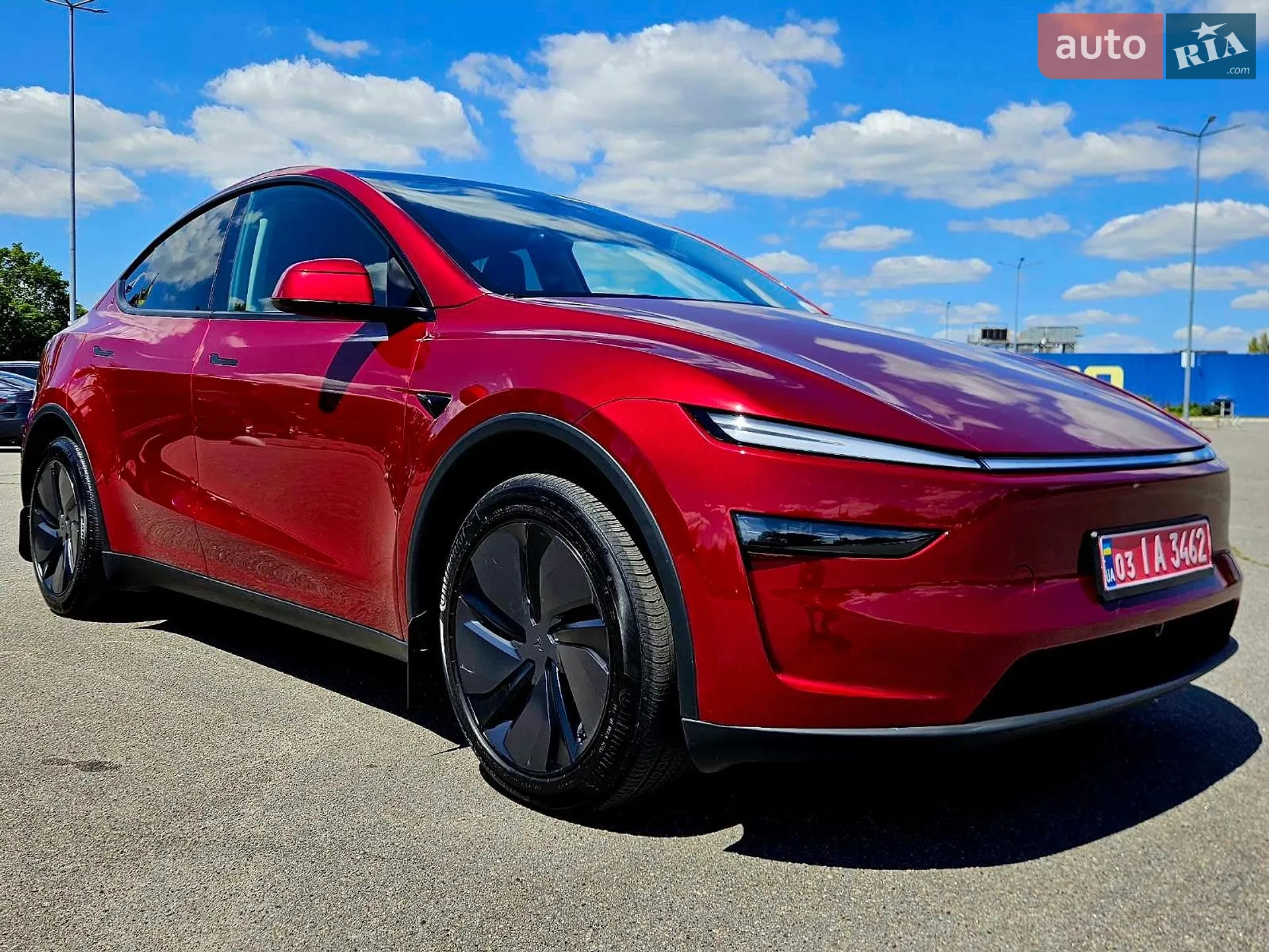 2025 Tesla Model Y - мініатюра 18