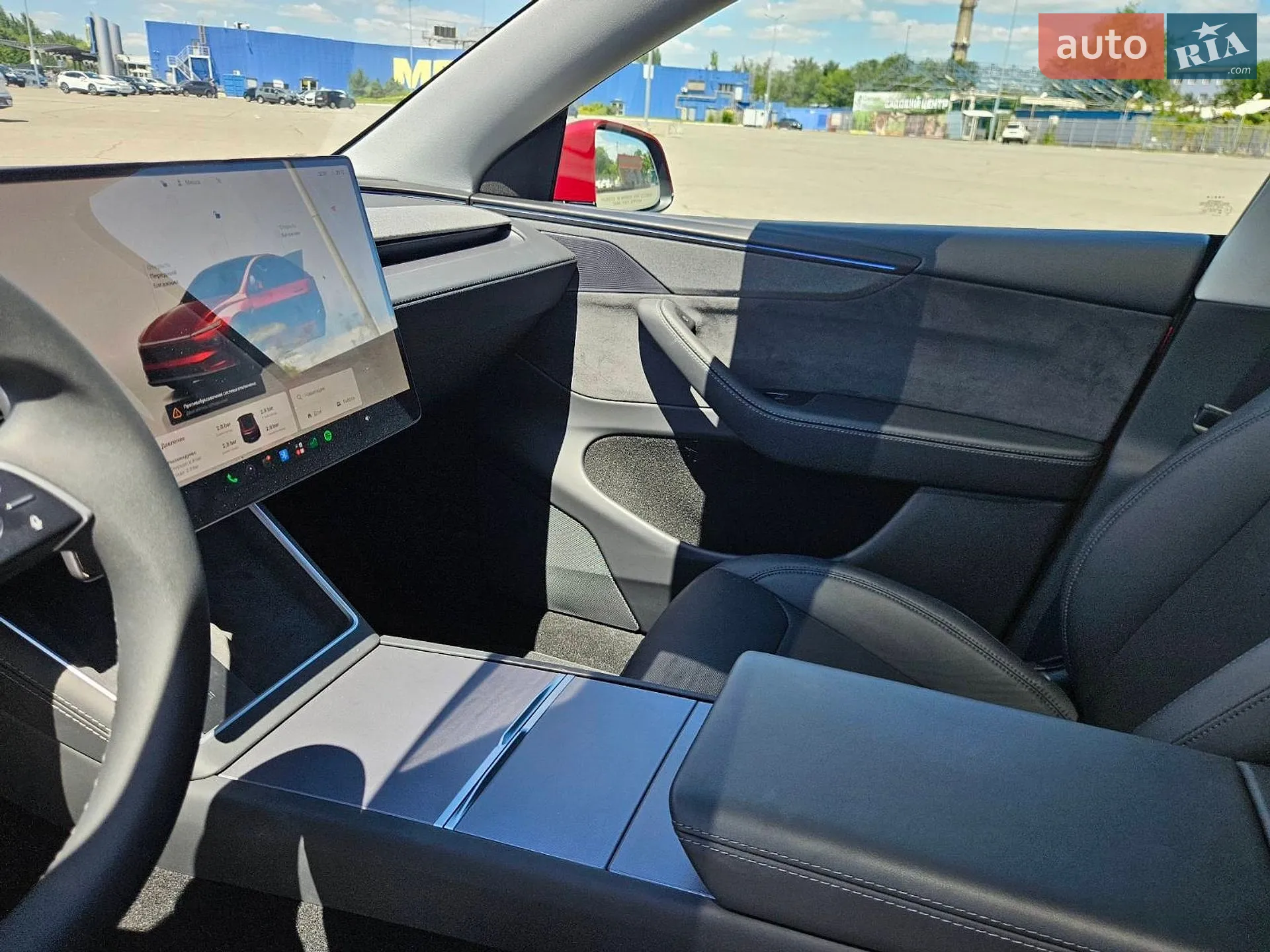 2025 Tesla Model Y - мініатюра 24