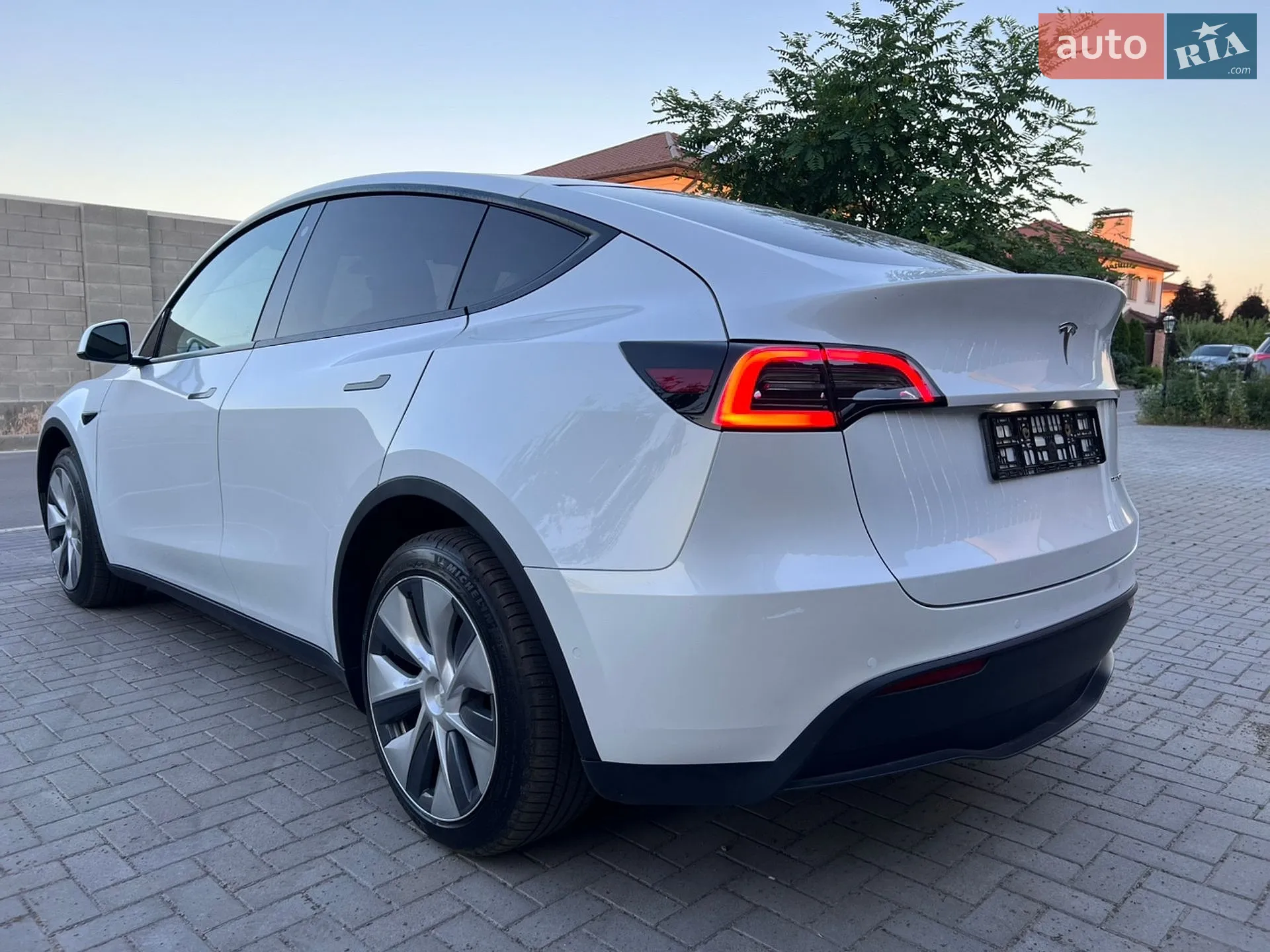 2020 Tesla Model Y - мініатюра 6