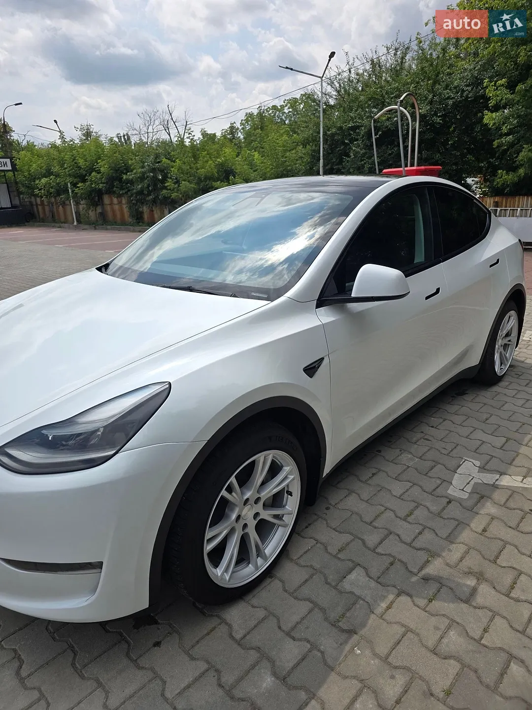 2022 Tesla Model Y - мініатюра 2