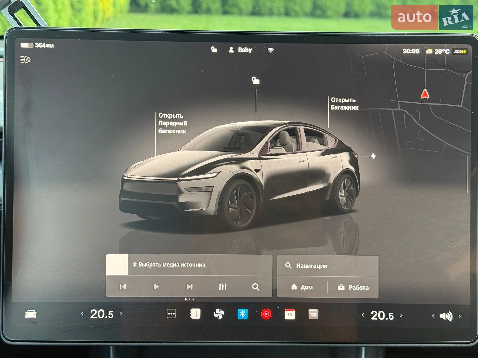 2025 Tesla Model Y - мініатюра 24