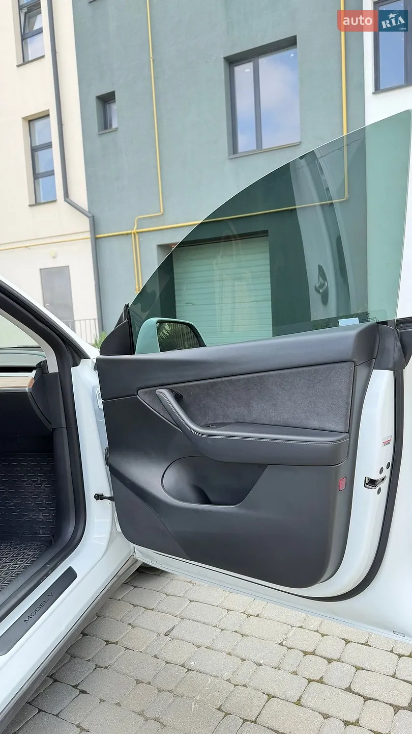 2021 Tesla Model Y - мініатюра 26