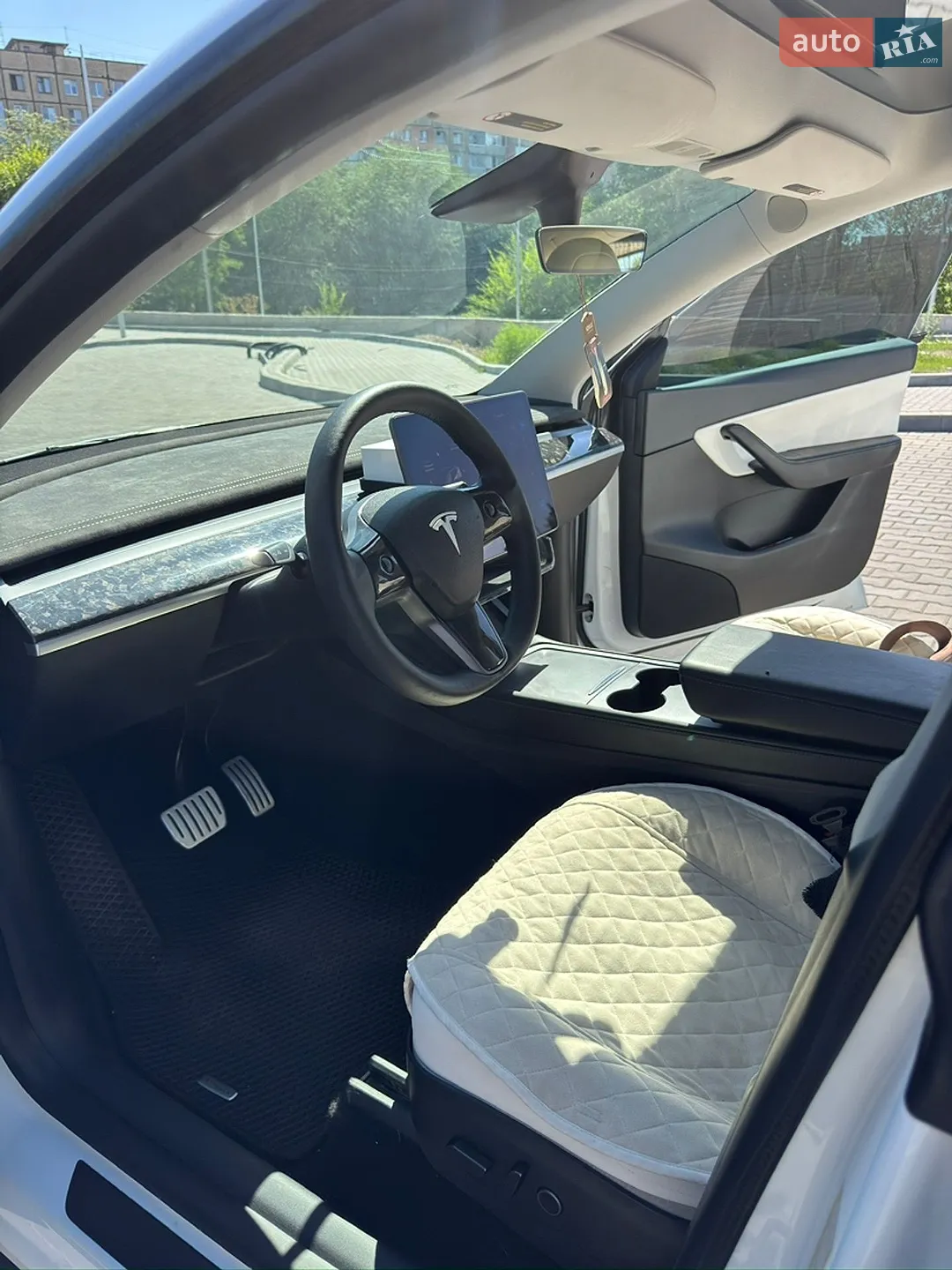 2021 Tesla Model Y - мініатюра 15