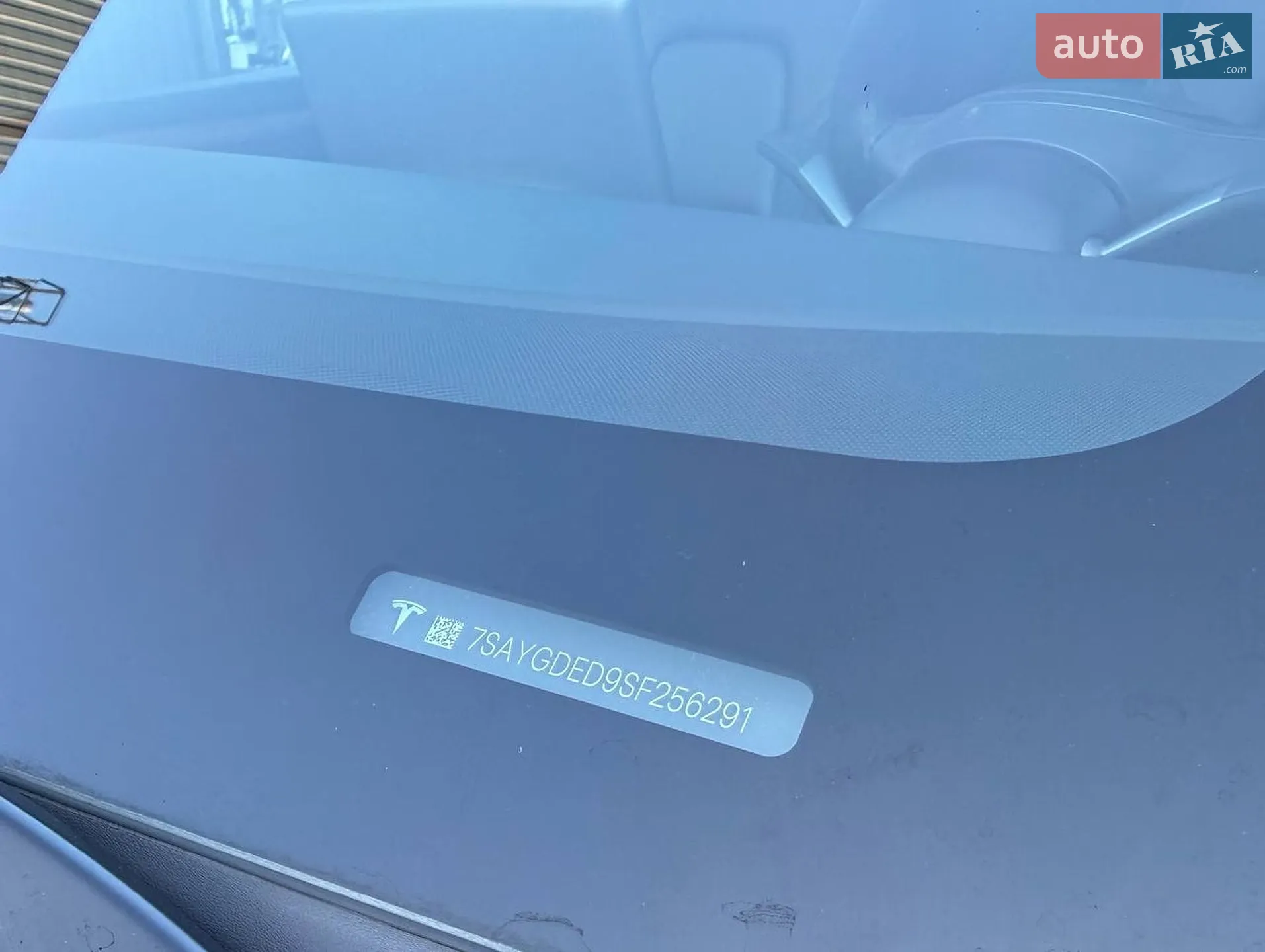 2025 Tesla Model Y - мініатюра 2