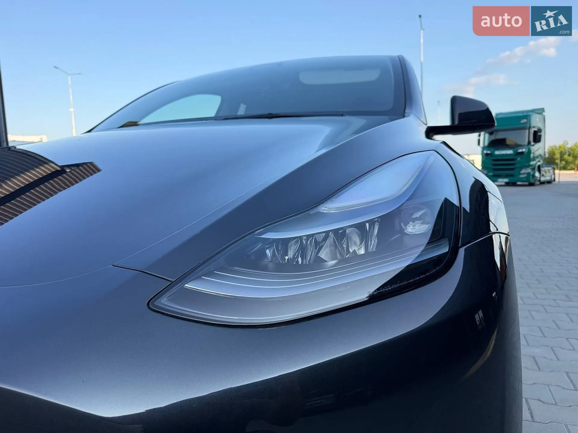 2025 Tesla Model Y - мініатюра 20