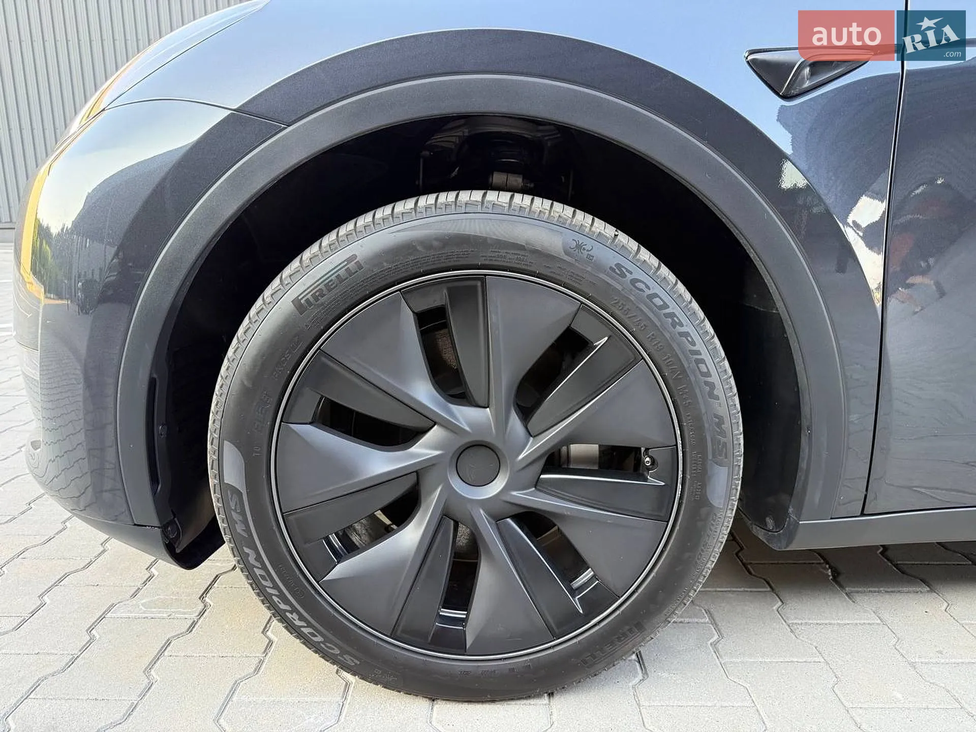 2025 Tesla Model Y - мініатюра 26