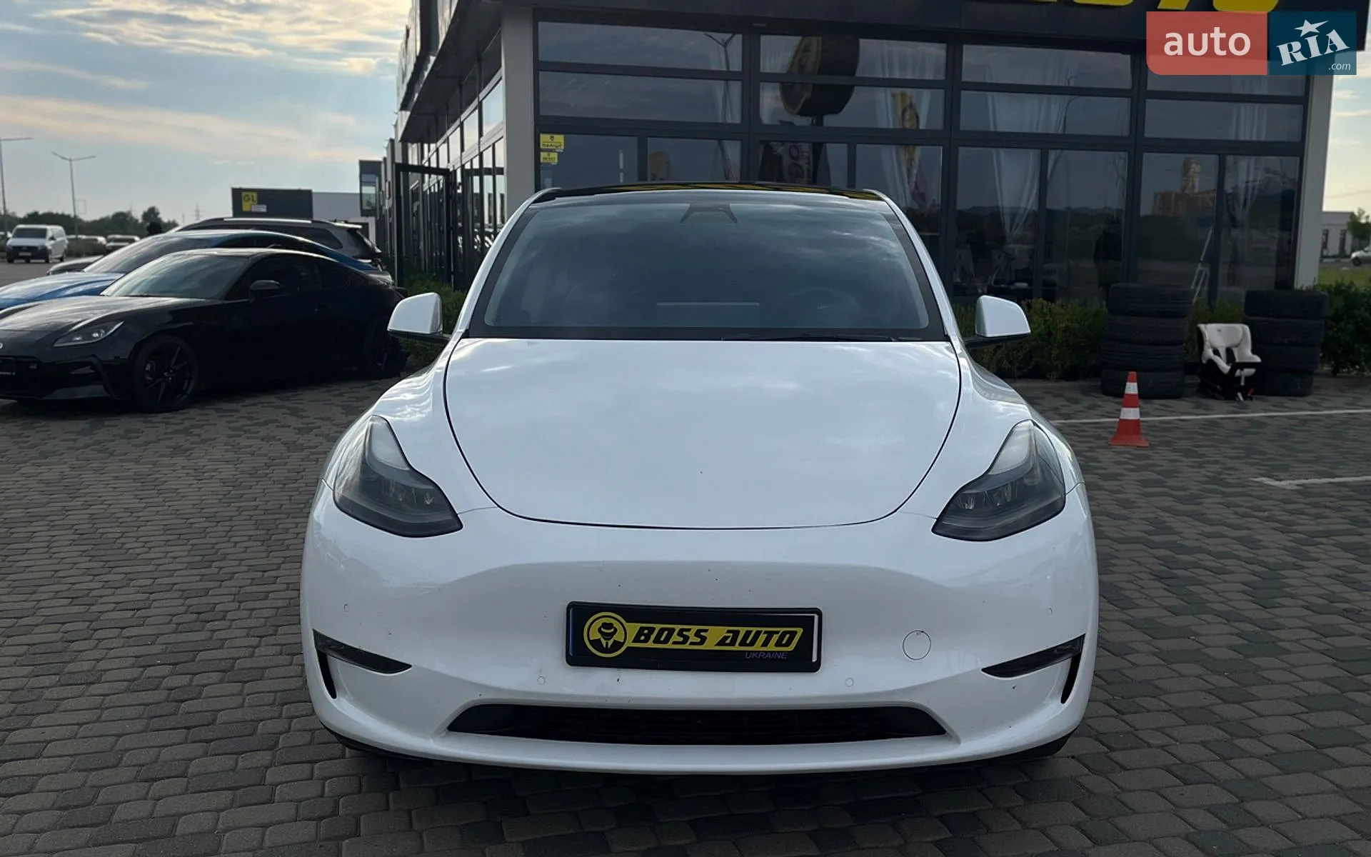 2022 Tesla Model Y - мініатюра 2
