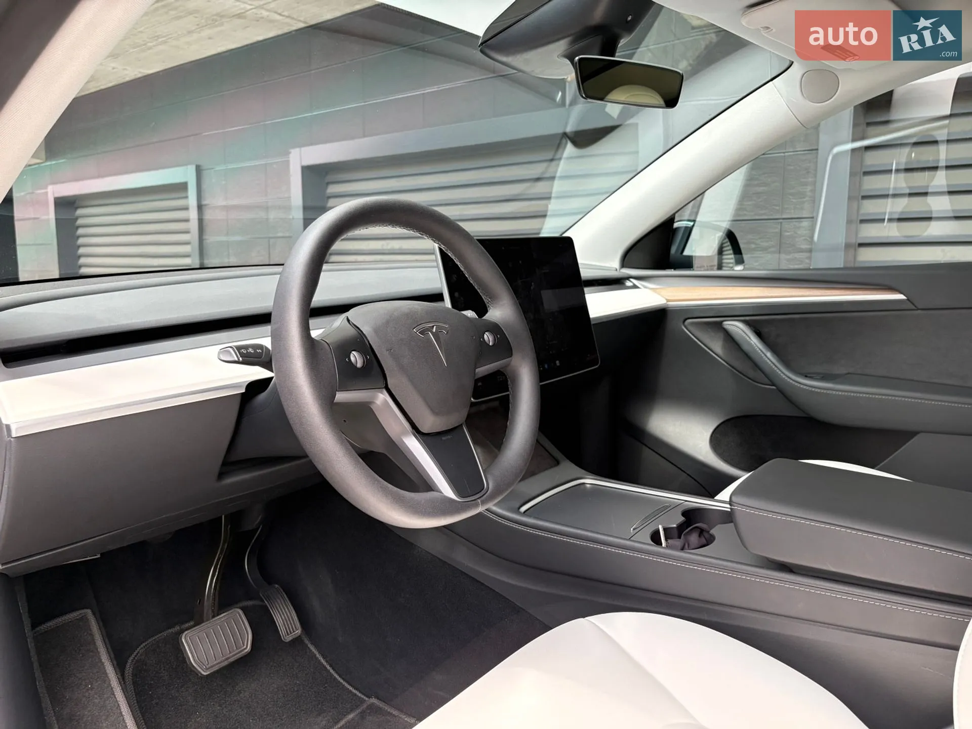 2023 Tesla Model Y - мініатюра 15