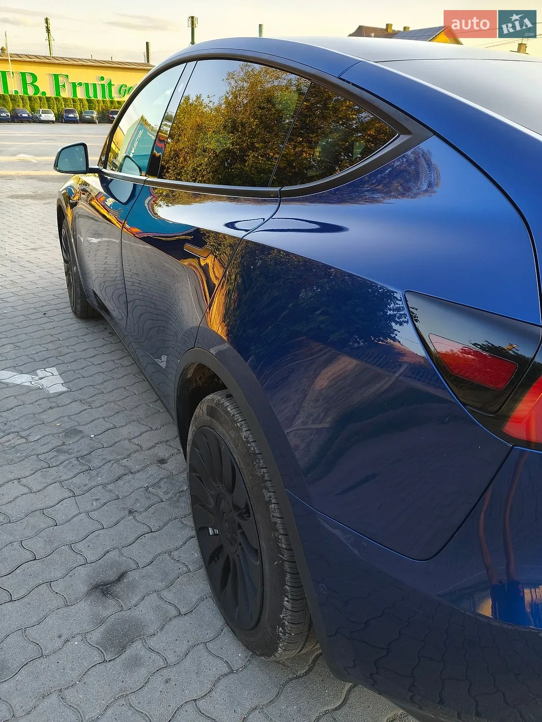 2022 Tesla Model Y - мініатюра 5