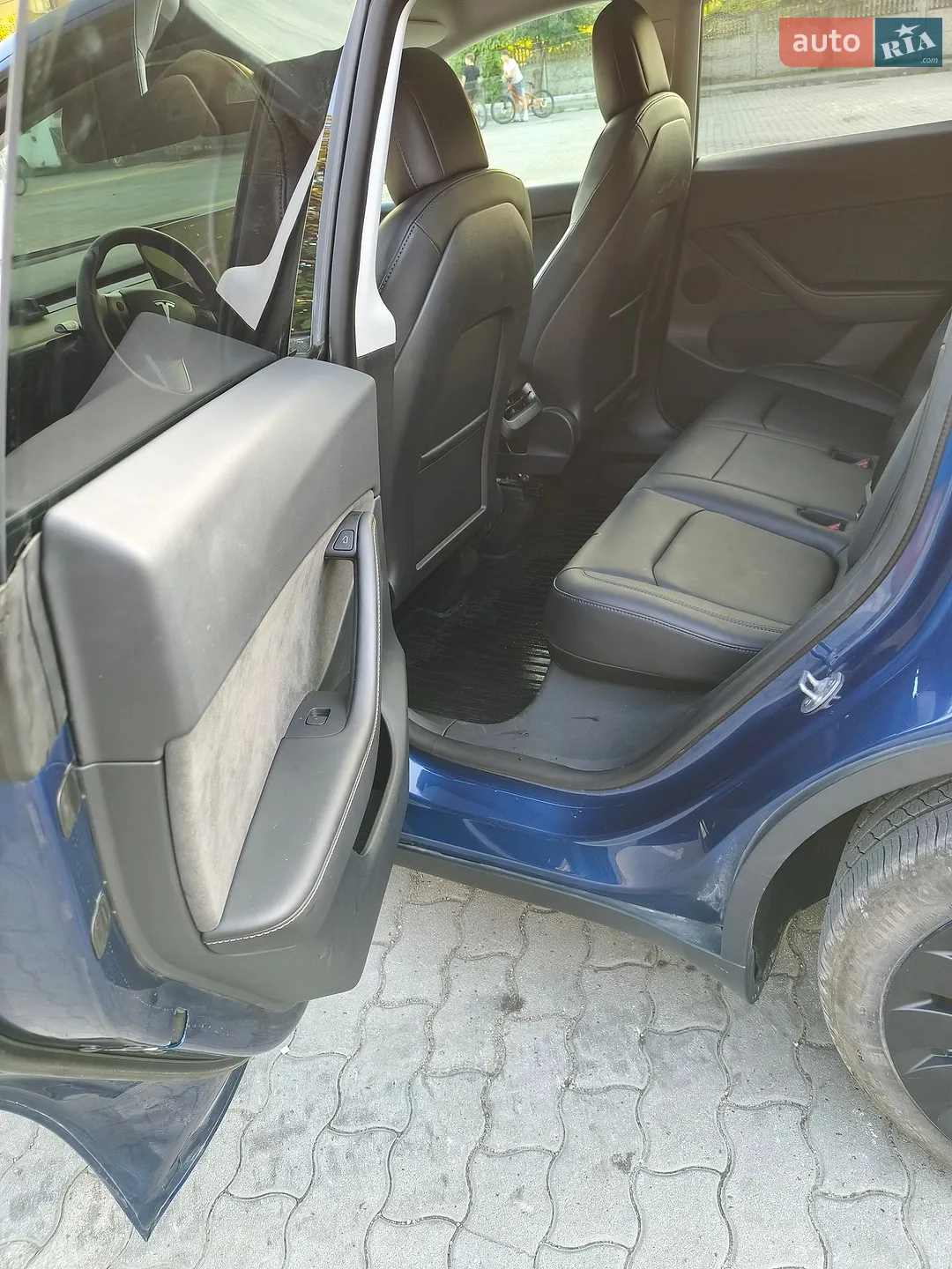 2022 Tesla Model Y - мініатюра 17