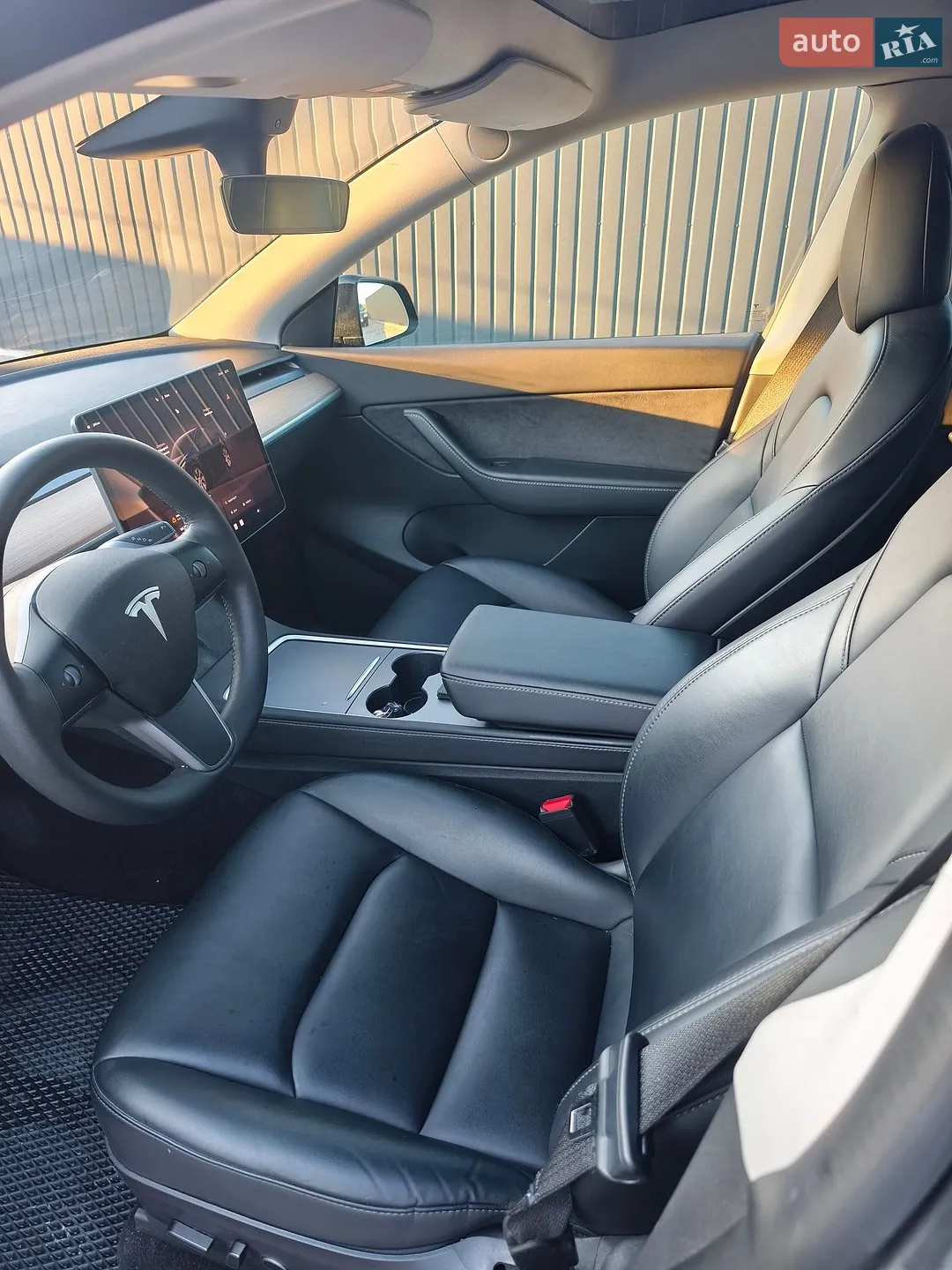 2022 Tesla Model Y - мініатюра 8