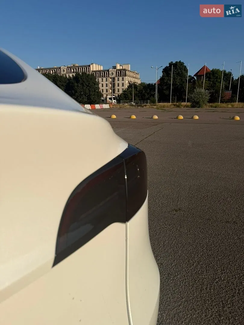 2023 Tesla Model Y - мініатюра 25