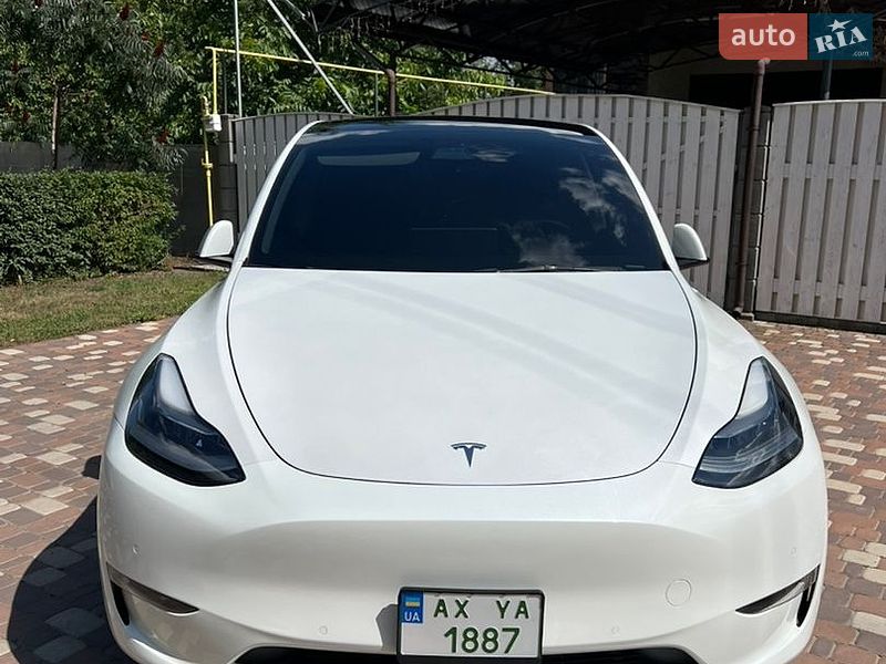 Позашляховик / Кросовер Tesla Model Y 2021 в Первомайську