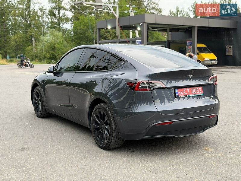 Внедорожник / Кроссовер Tesla Model Y 2022 в Ивано-Франковске