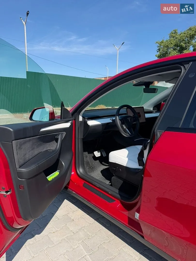 2022 Tesla Model Y - мініатюра 4