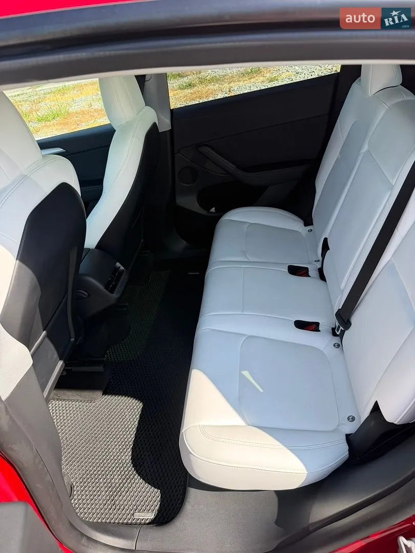 2022 Tesla Model Y - мініатюра 10