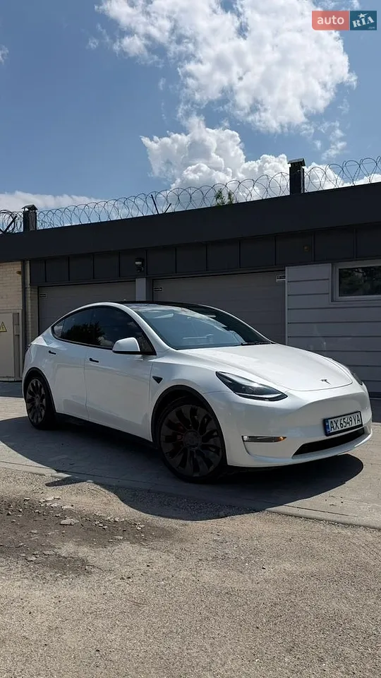 2022 Tesla Model Y - мініатюра 13